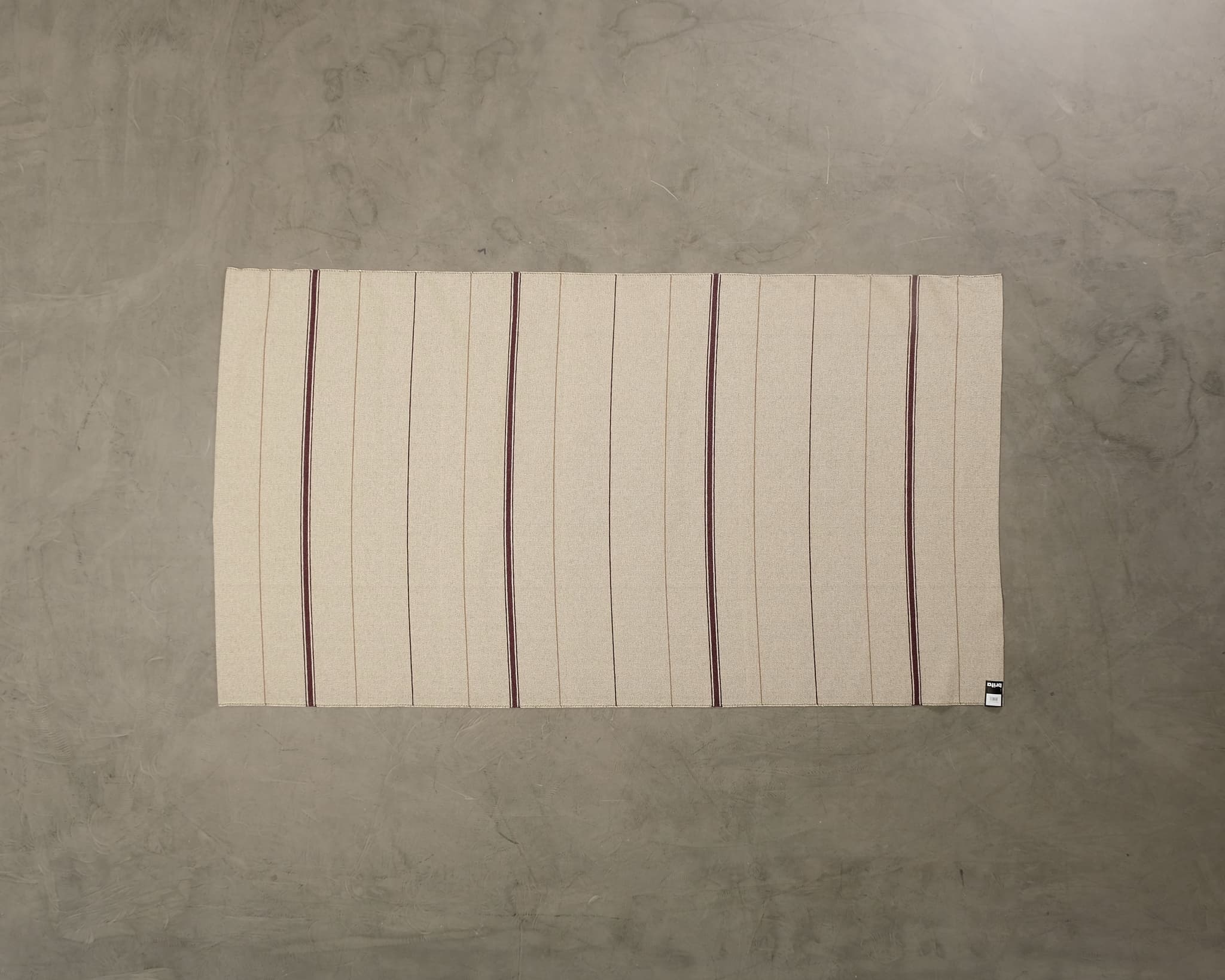 Brita Sweden Trapeze Bordeaux matto 170 x 300 cm – Brita Sweden