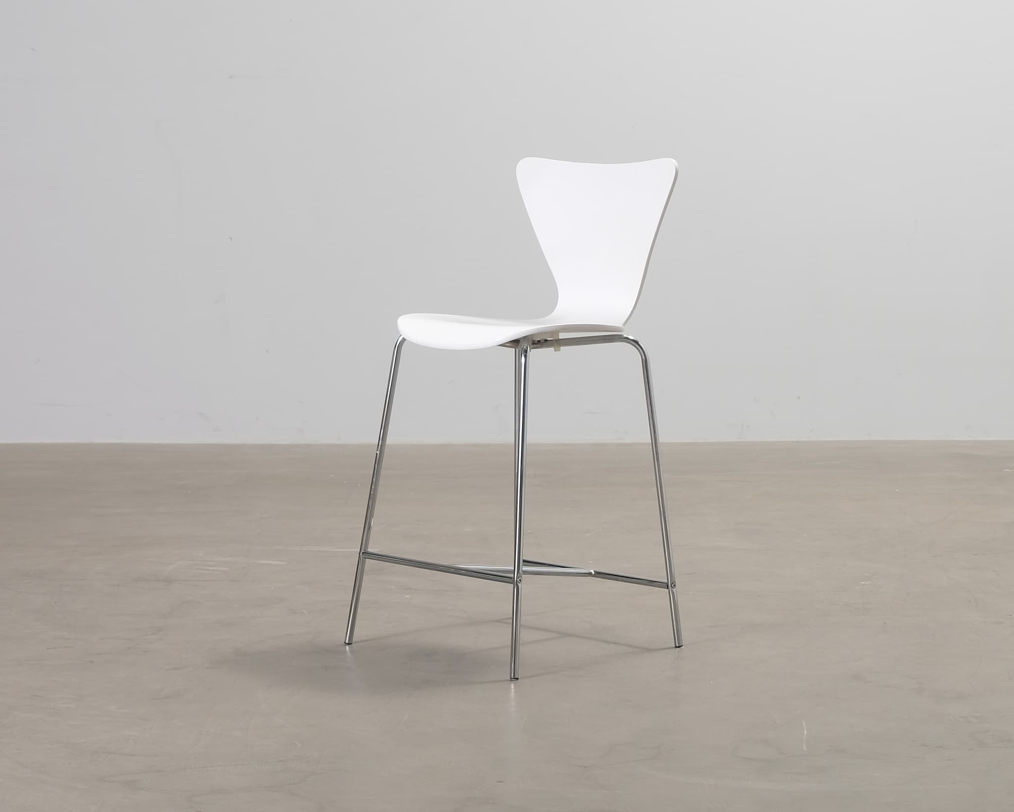 Tendy-B baarituoli valkoinen