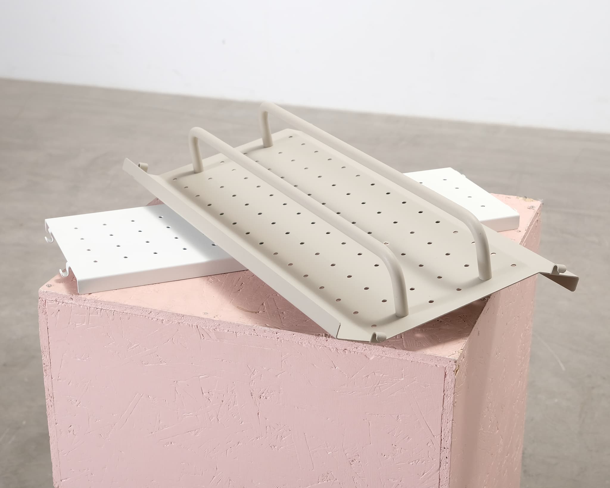 String Furniture hyllykokonaisuus