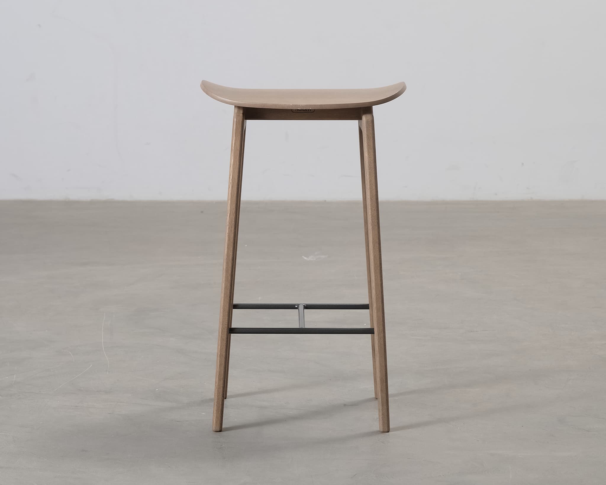 NORR11 NY11 baarituoli tammi