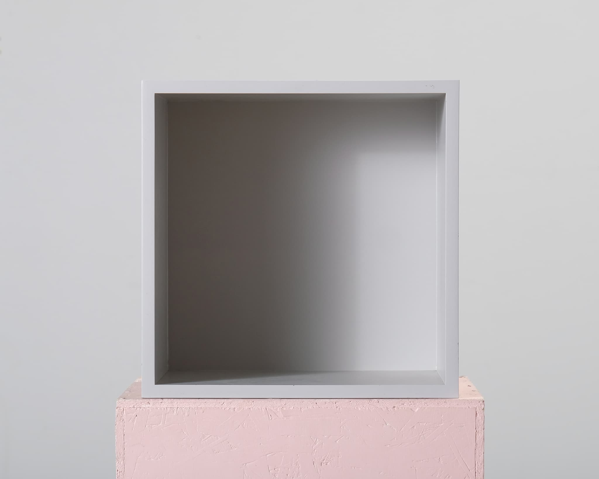 Muuto Stacked hyllymoduuli keskikokoinen, vaaleanharmaa