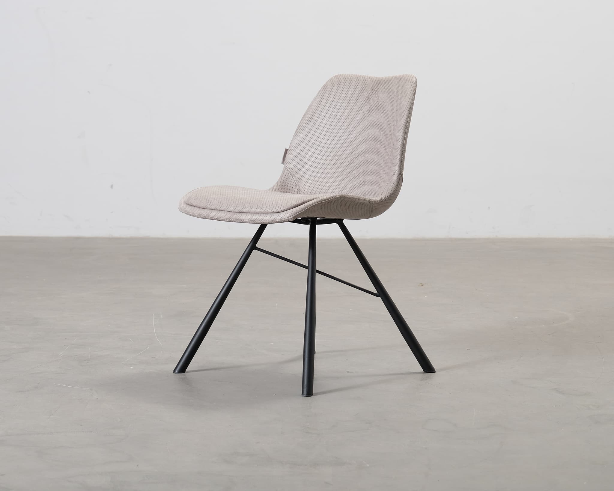 Zuiver Brent ruokatuoli harmaa – Zuiver