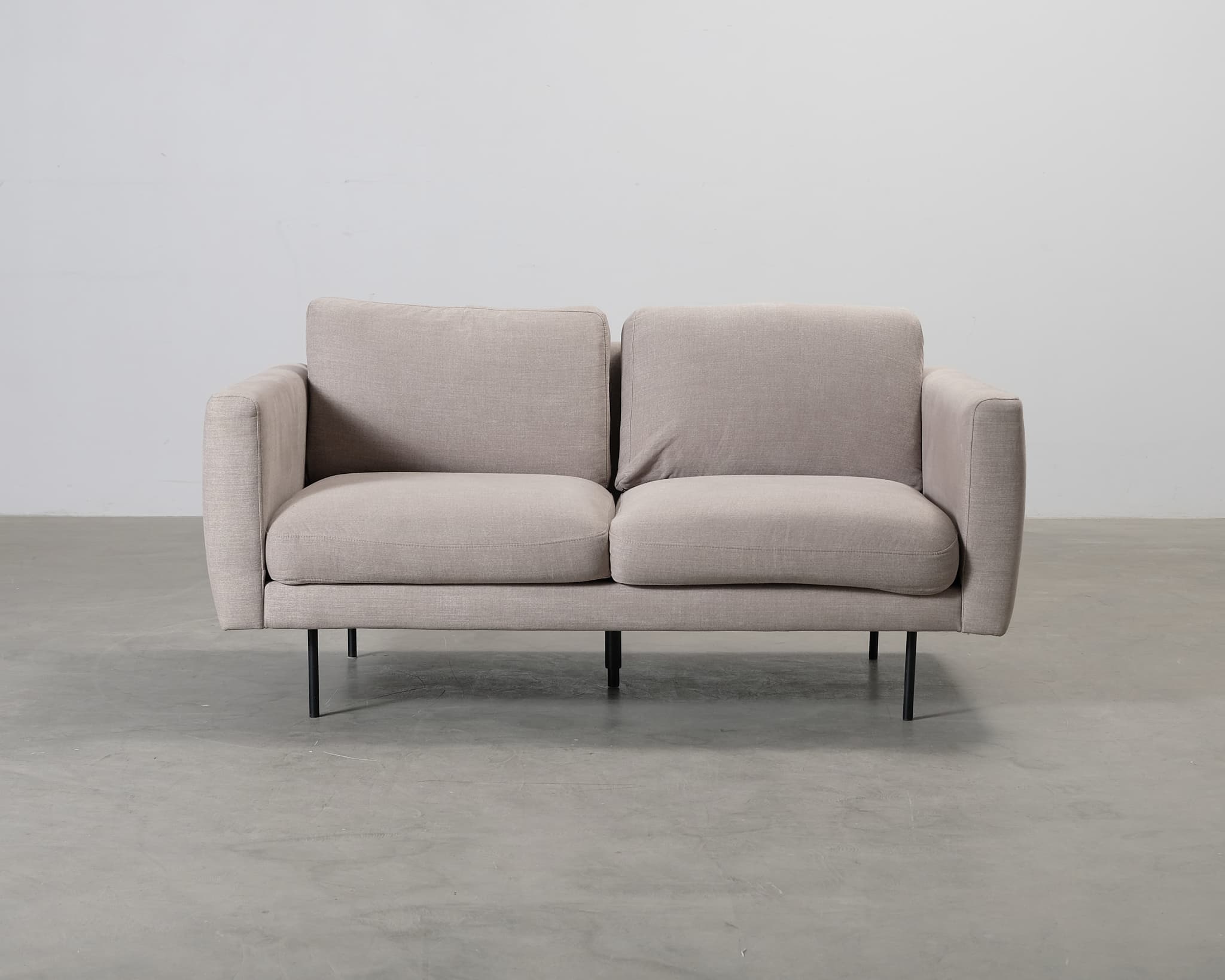 2-istuttava sohva beige