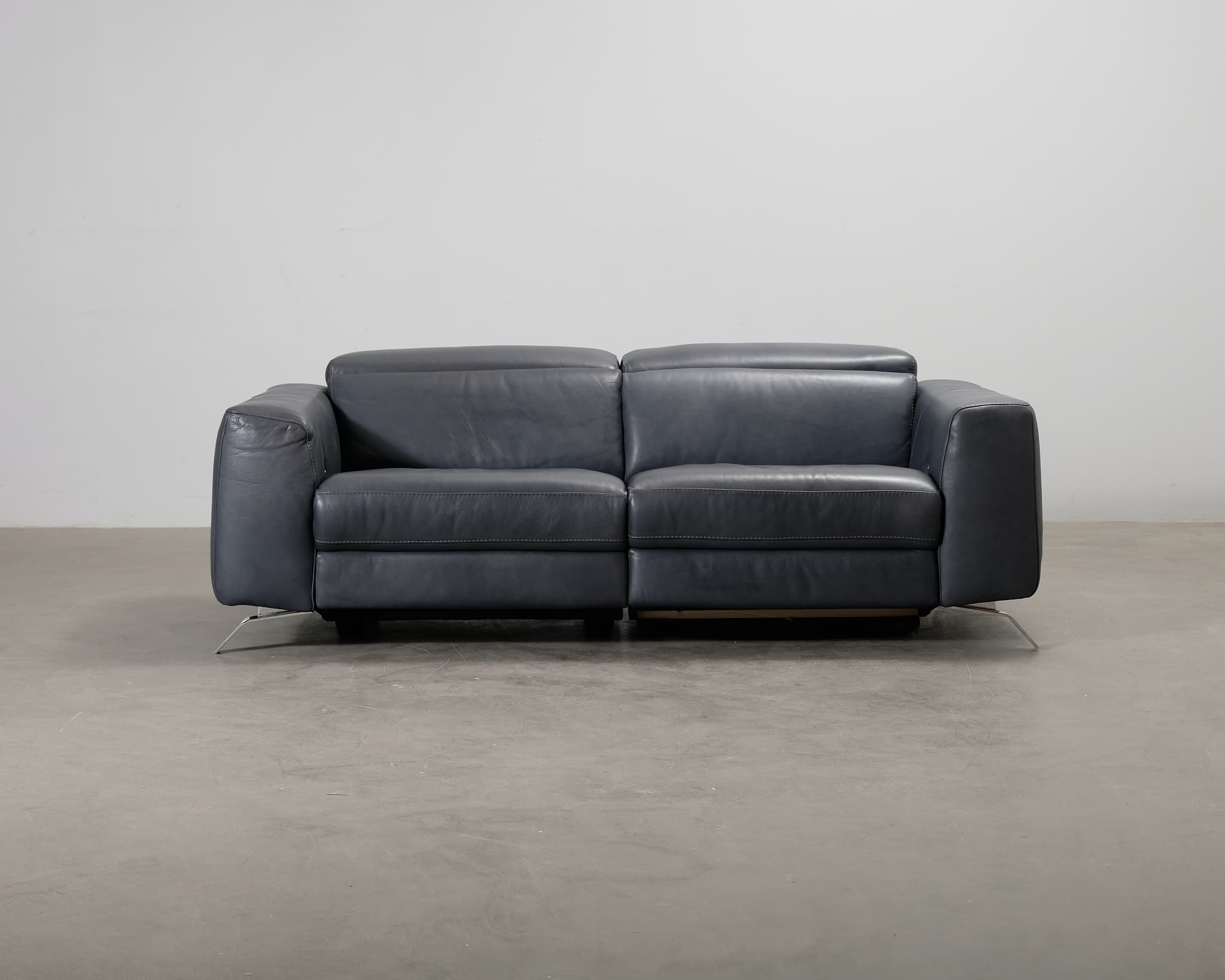 Natuzzi 2-istuttava nahkasova – Natuzzi