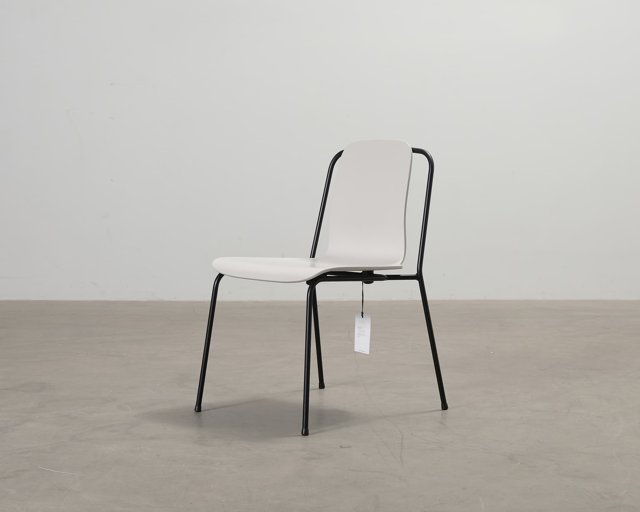 Normann Copenhagen Studio tuoli valkoinen