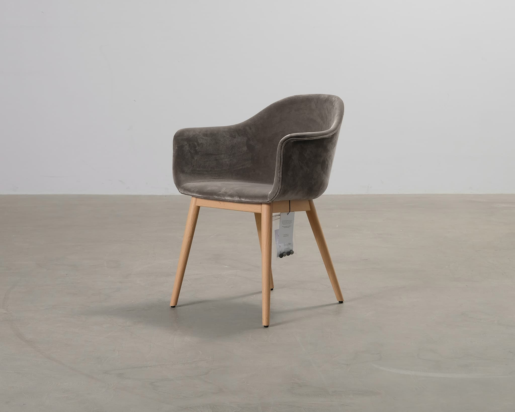 Audo Copenhagen Harbour tuoli tammi / sametti – AudoCopenhagen