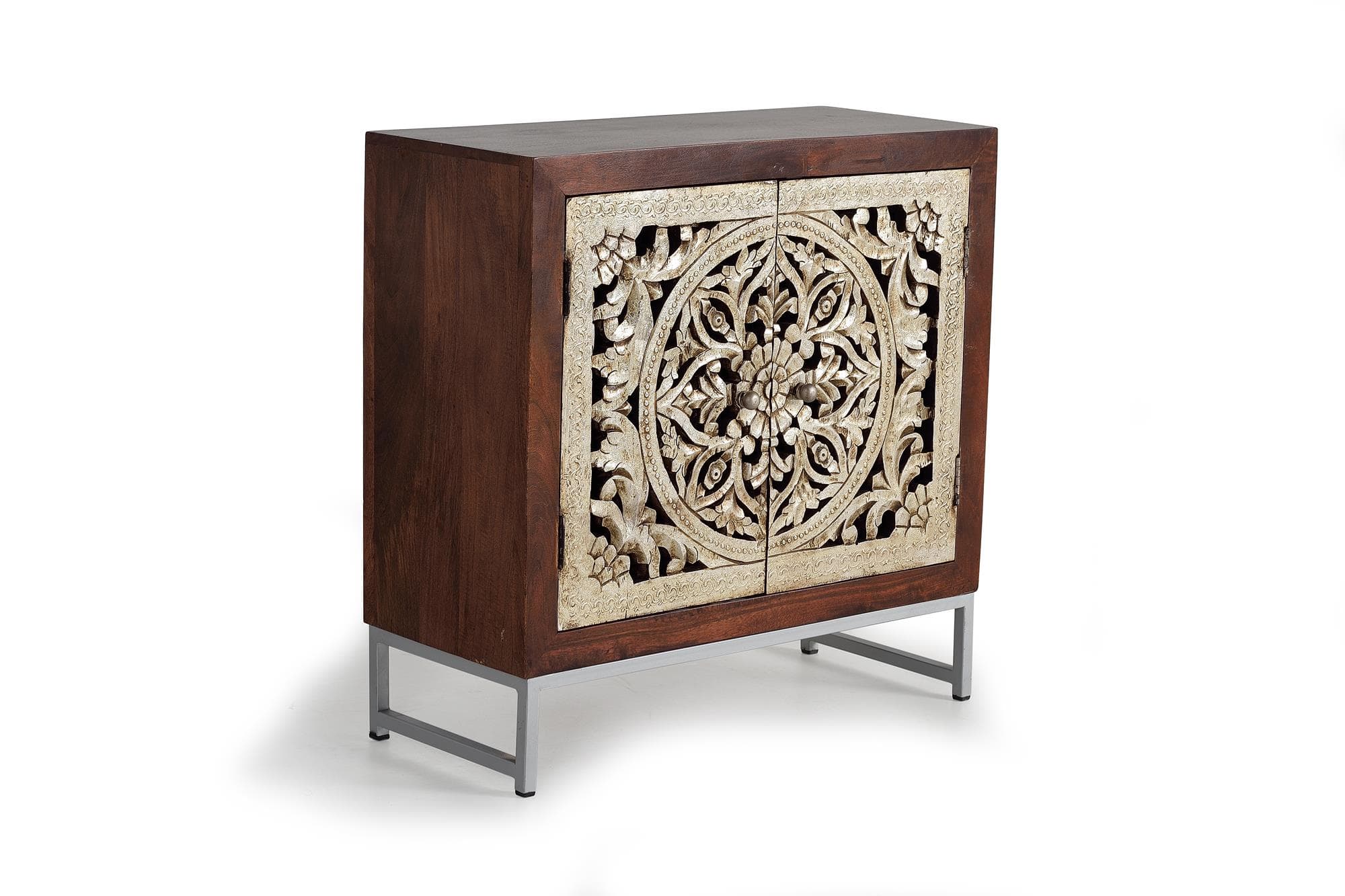 Lipasto, jossa on kaksi ovea ja metallinen etuosa – Giner y Colomer