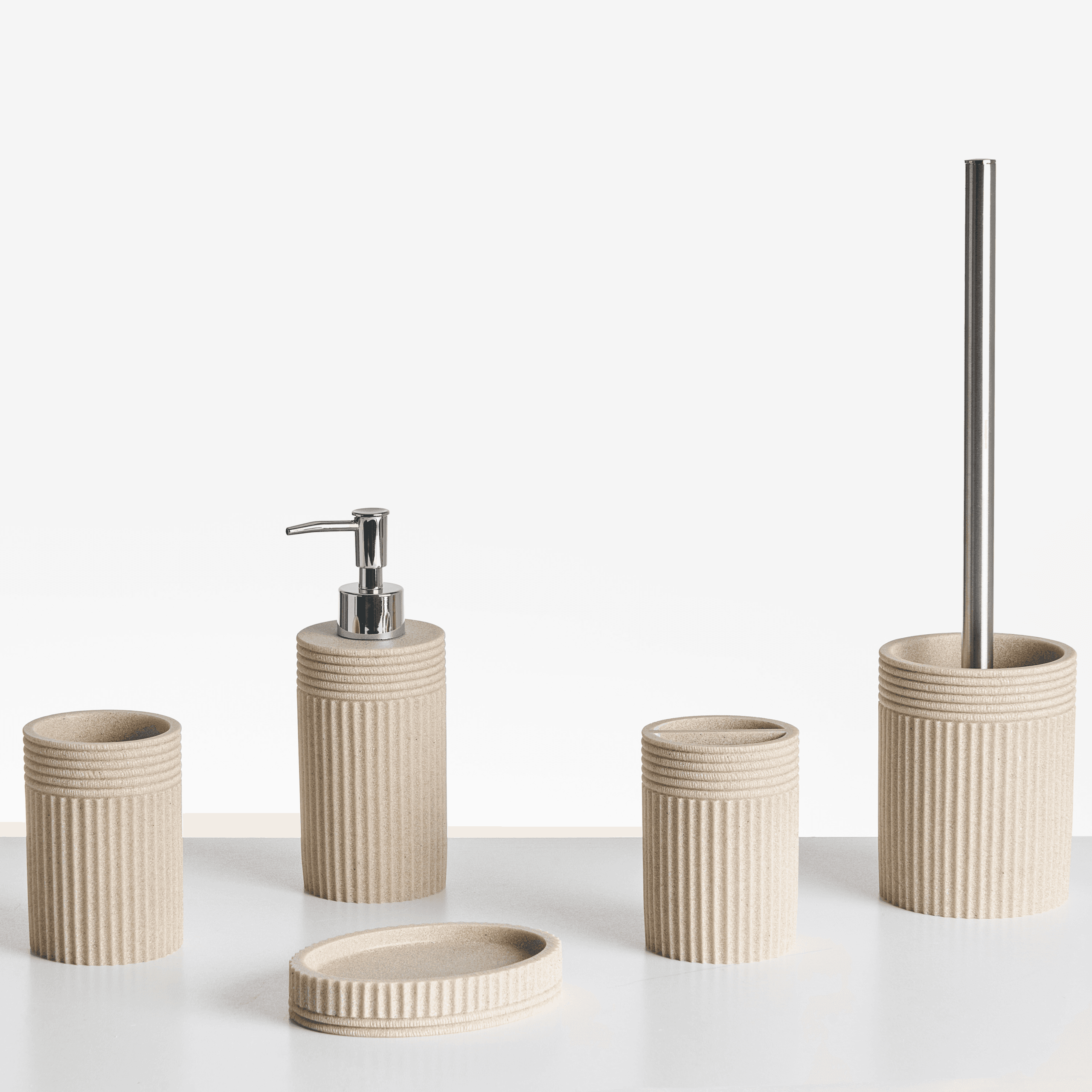 Kylpyhuonesetti 5 osaa CHANCAY Vaaleanbeige – Beliani