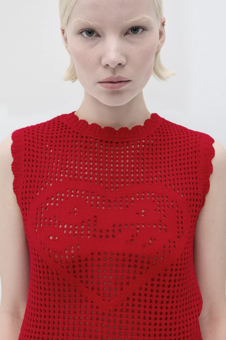 Elise Toppi Punainen – Rita Row