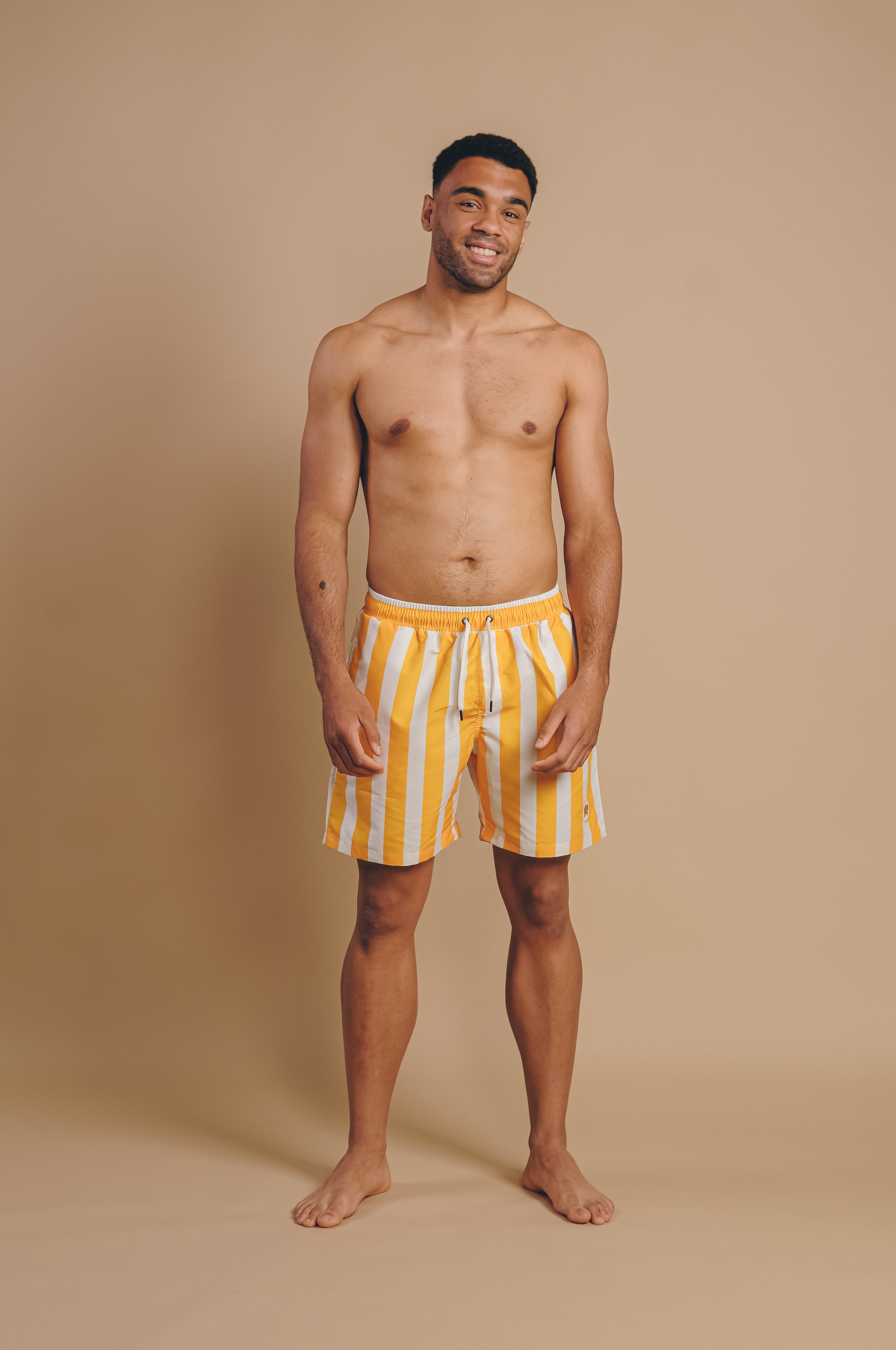 Beach Club Uimashortsit Kultaraidallinen – Trendsplant