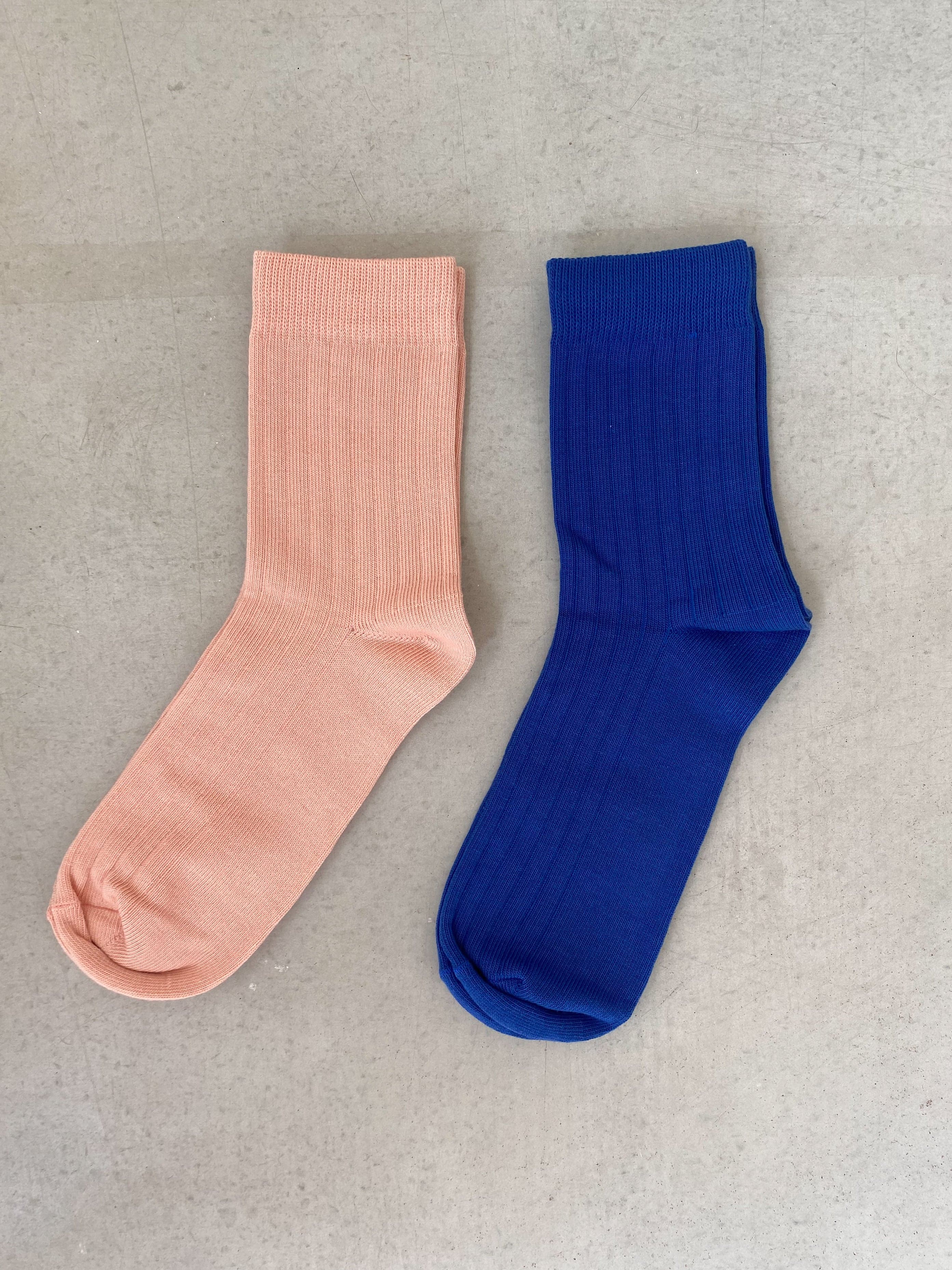 Make it a Set Rosé & Klein Blue Canalé Socks – JUTELAUNE