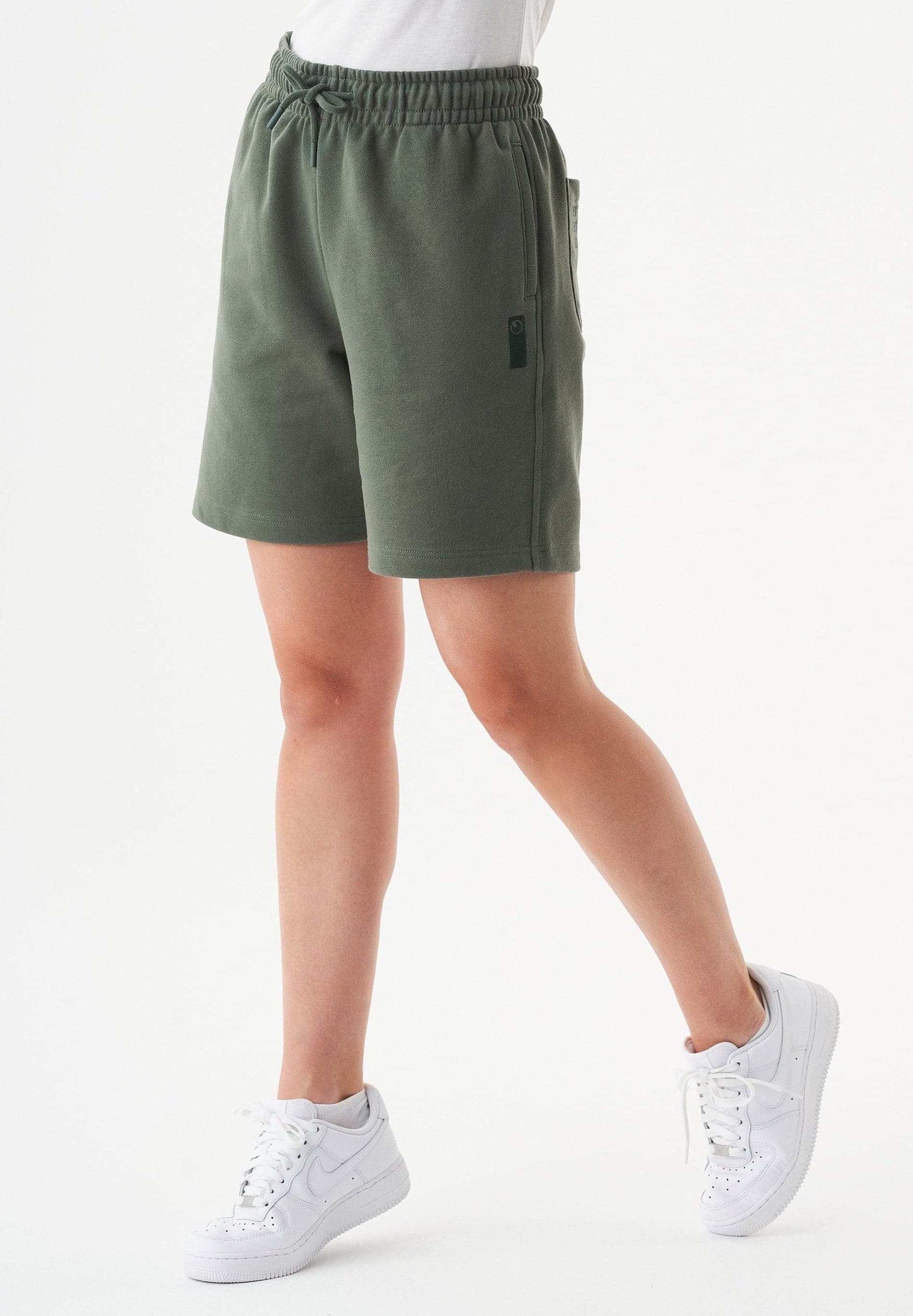 Sheyma Collegeshortsit Oliivi – ORGANICATION