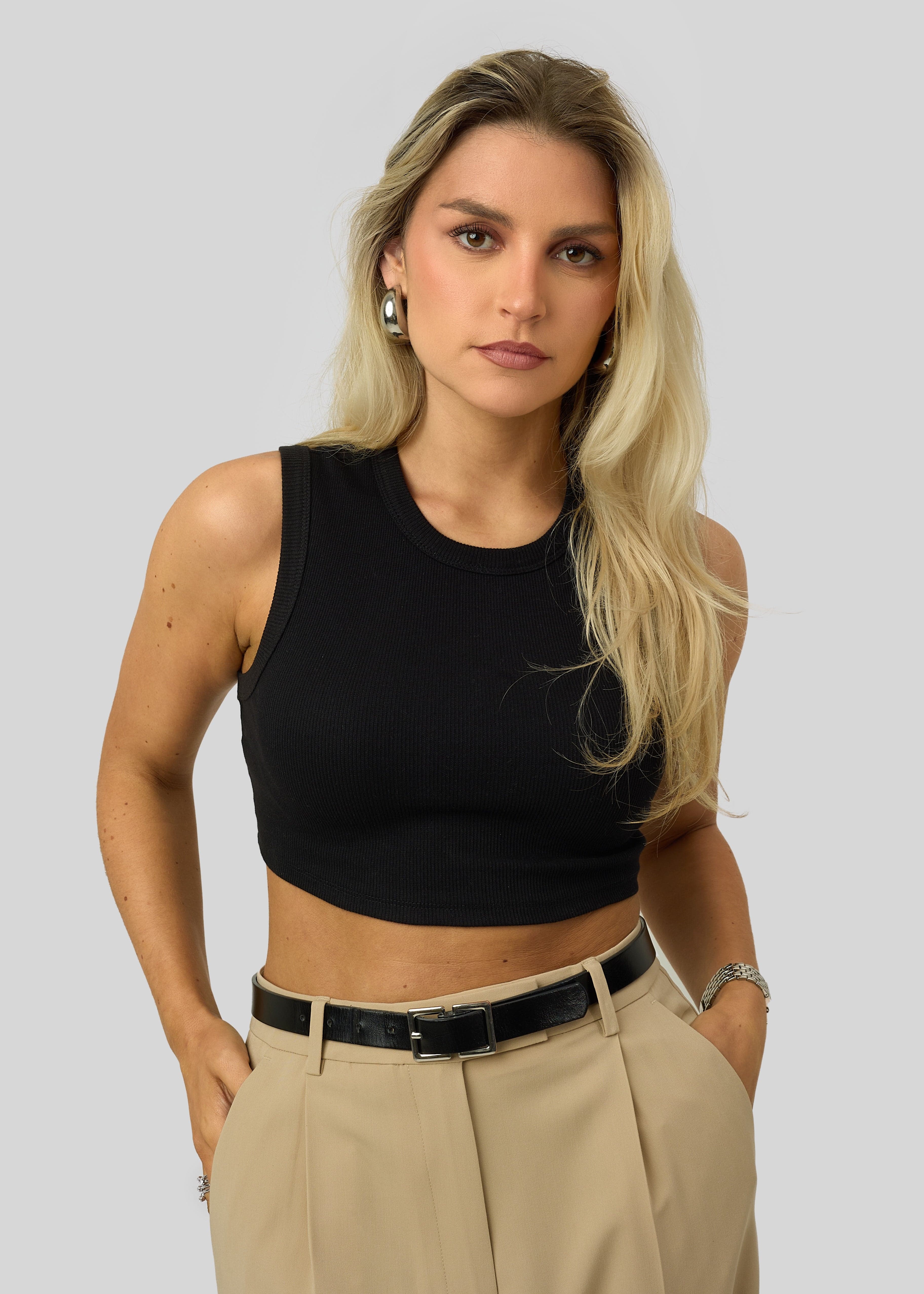 Kurt High-Neck Cropped Tank Top Black – GUAJA.
