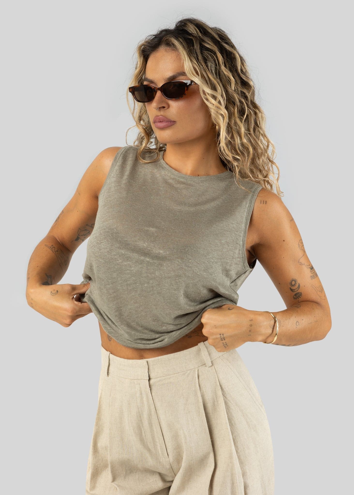 Sleeveless Linen Top Green – GUAJA.
