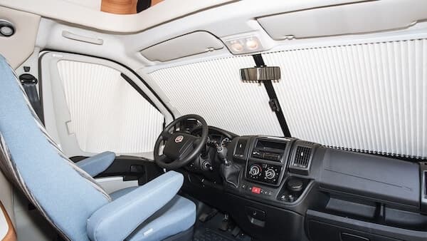 Etuikkunan pimennysverho Fiat Ducato (2021➟) sensoripaketilla, Remis – Remis