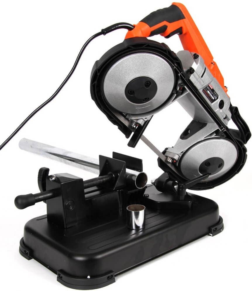 Metallivannesaha C71 1100 W, Robota – Robota