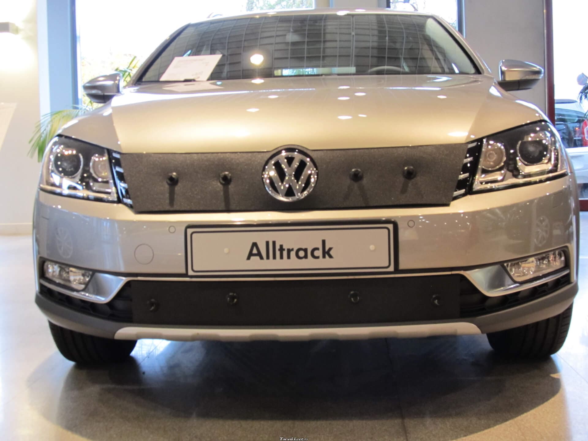 Maskisuoja Volkswagen Passat Alltrack (2012-2014), Tammer-Suoja – Tammers