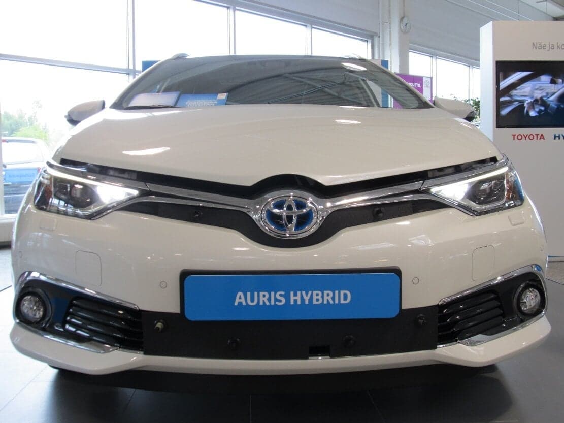 Maskisuoja Toyota Auris Hybrid (2016➟), Tammer-Suoja – Tammers