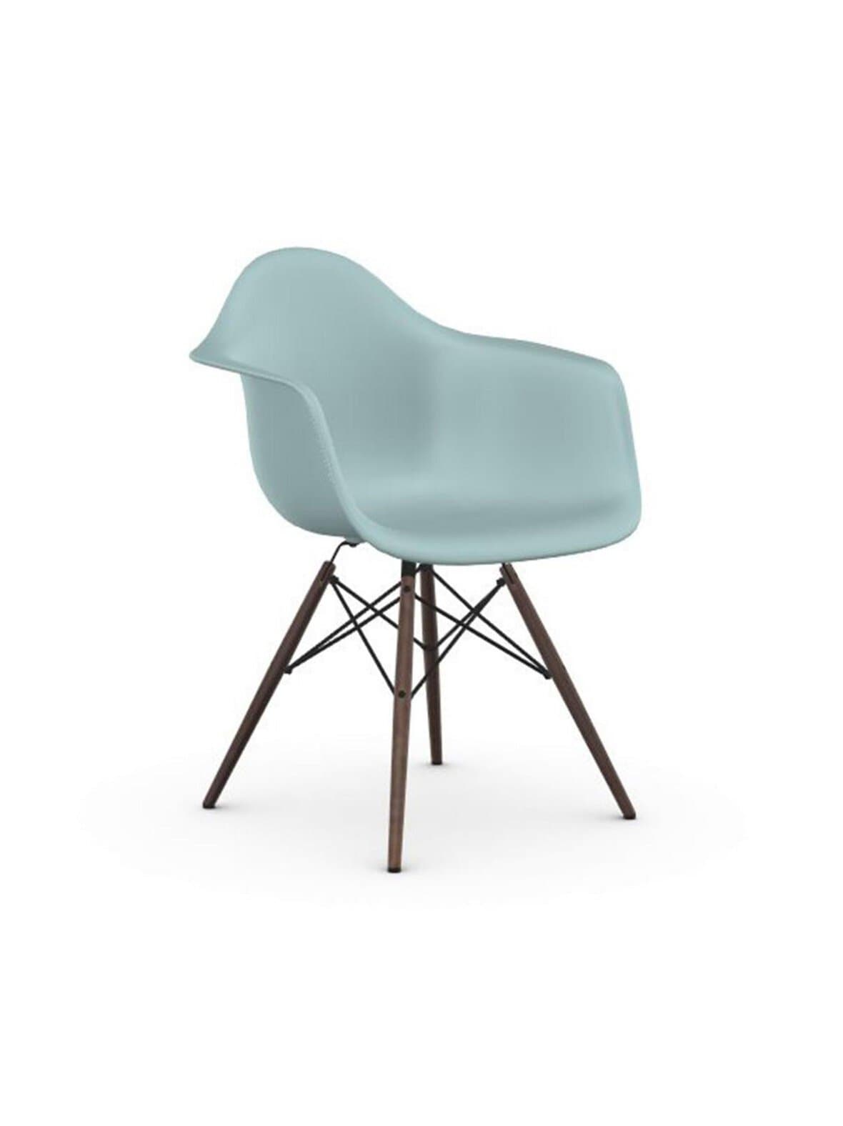 Eames daw re -tuoli käsinojilla ice grey/ruskea vaahtera – Vitra