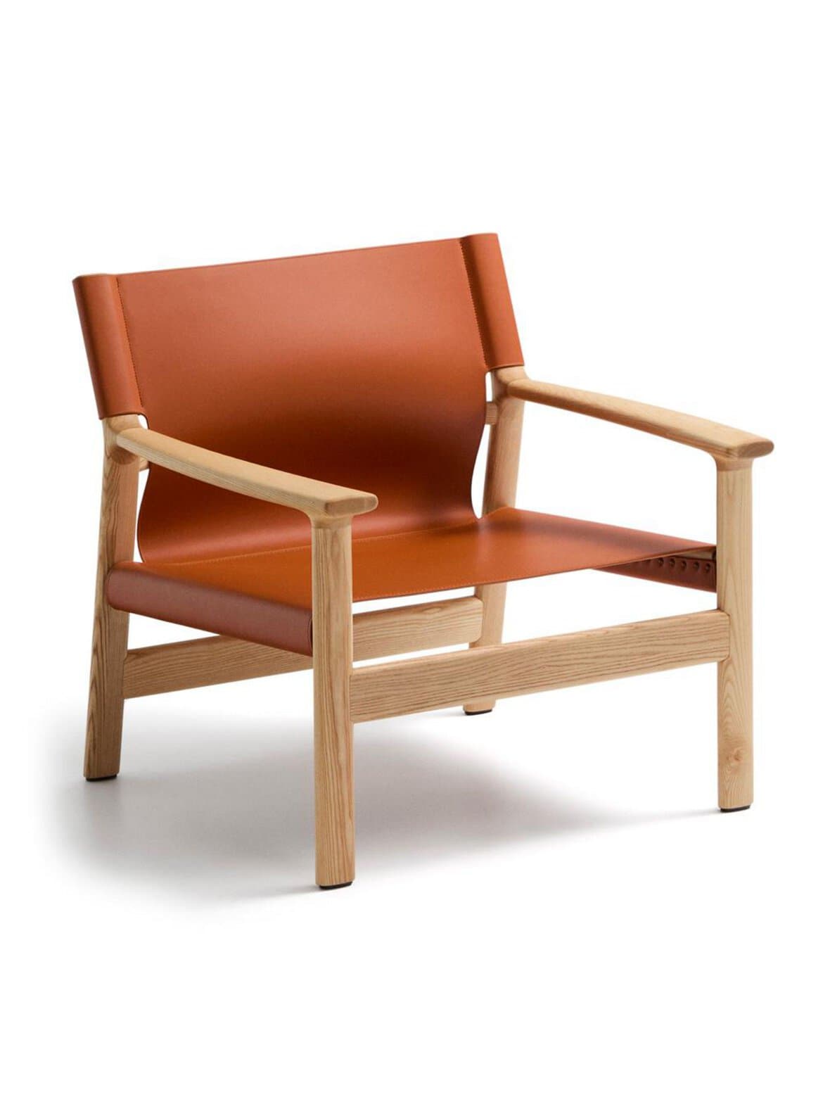 Jan-nojatuoli vaaleanruskea kierrätysnahka / saarni – Kave Home