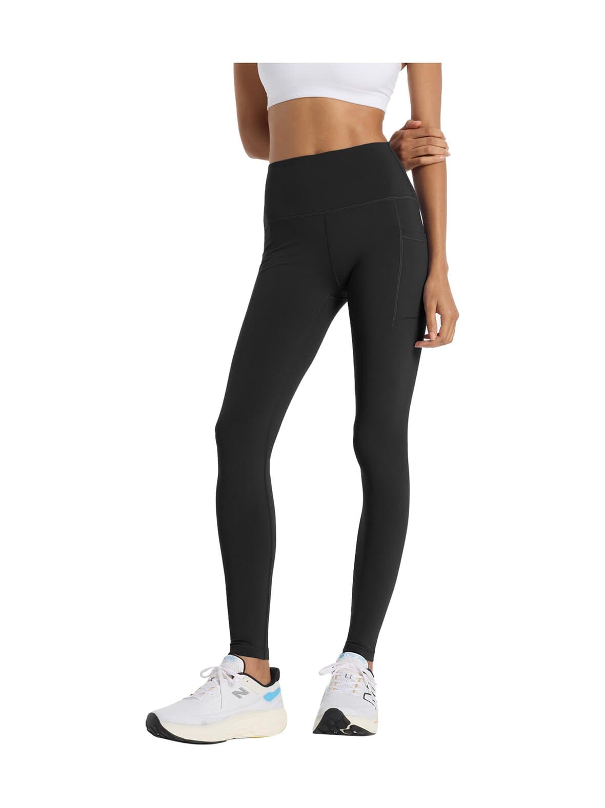 Sleek pocket -treenitrikoot – New Balance