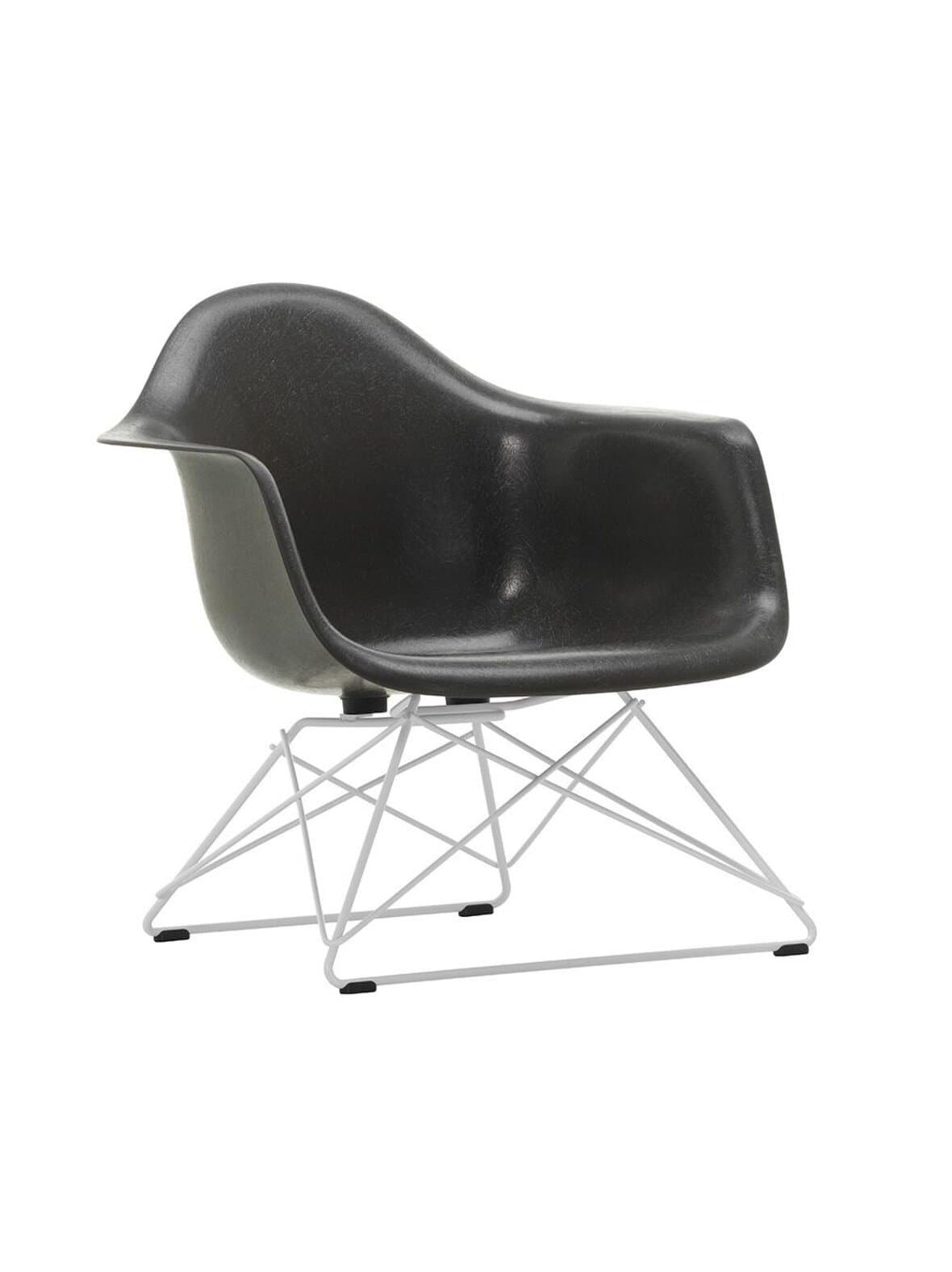 Eames lar fiberglass -tuoli elephant grey/valkoinen – Vitra