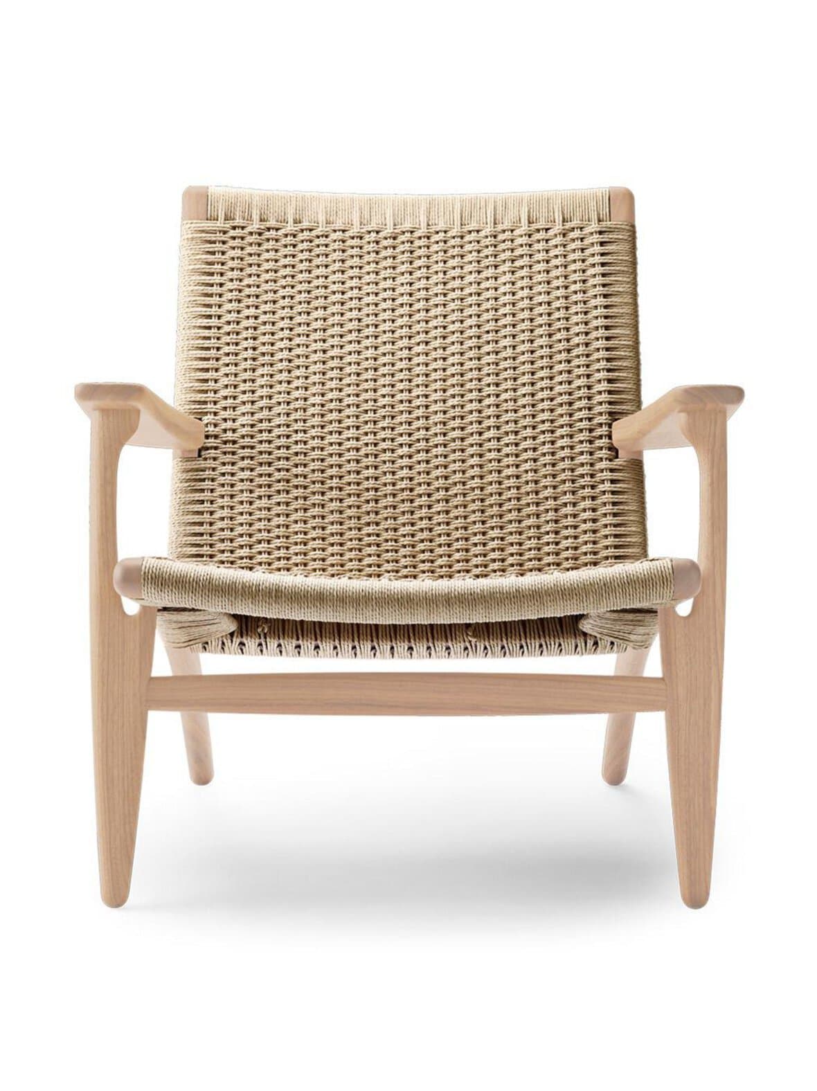 Ch25-nojatuoli saippuakäsitelty tammi – Carl Hansen & Son