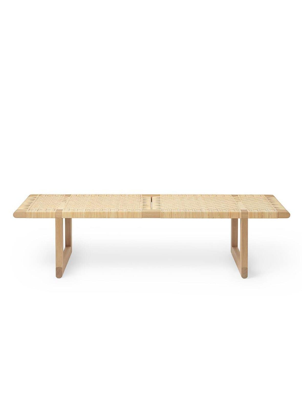Bm0488-sohvapöytä öljytty tammi/rottinki – Carl Hansen & Son