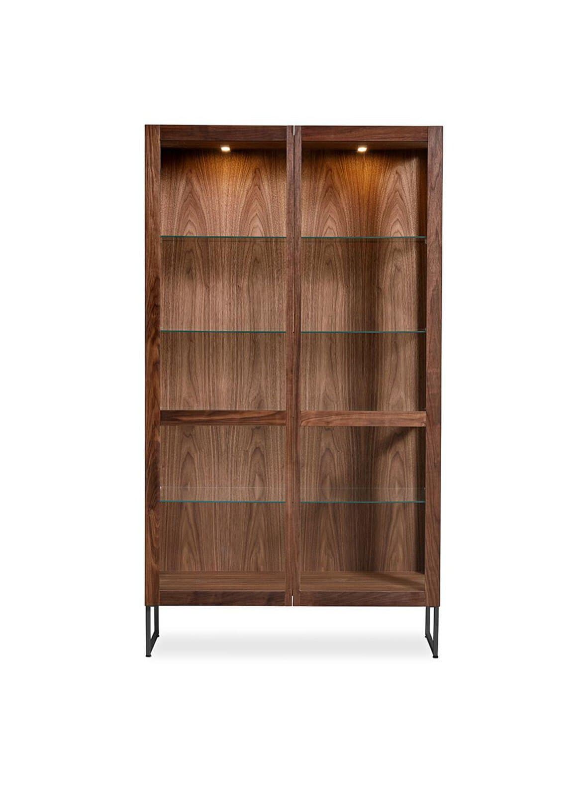 #452-vitriini öljytty pähkinä 162 x 100 cm – Skovby Möbelfabrik