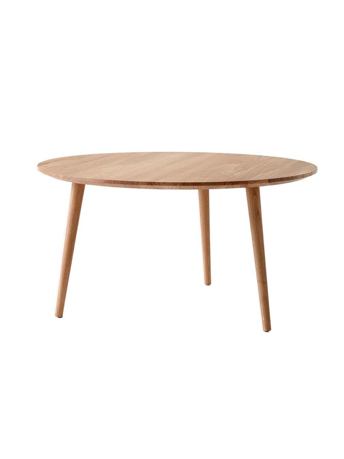 In between sk15 -sohvapöytä öljytty tammi ⌀ 90 cm – &Tradition