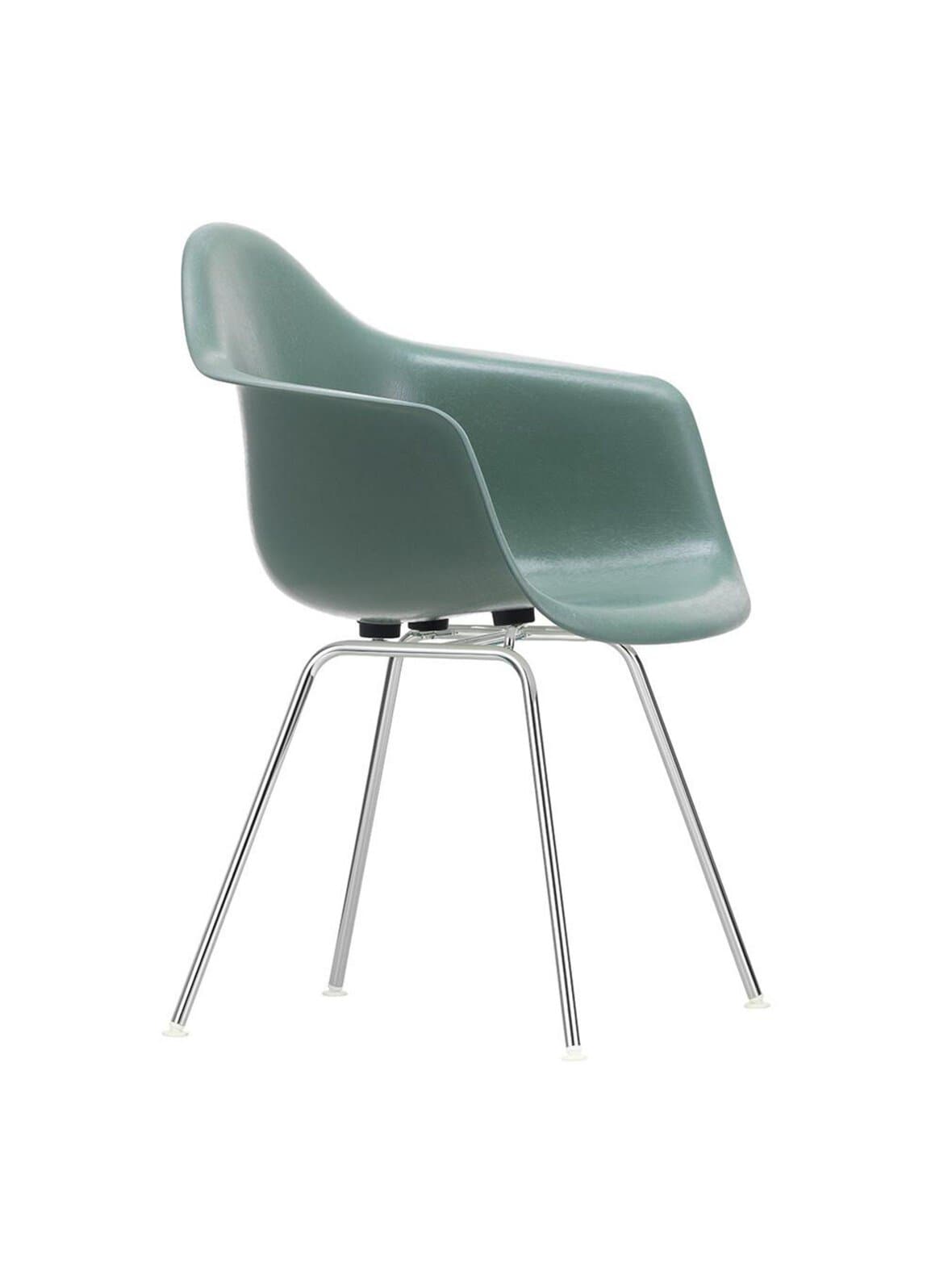 Eames dax fiberglass -tuoli käsinojilla sea foam green/kromi – Vitra