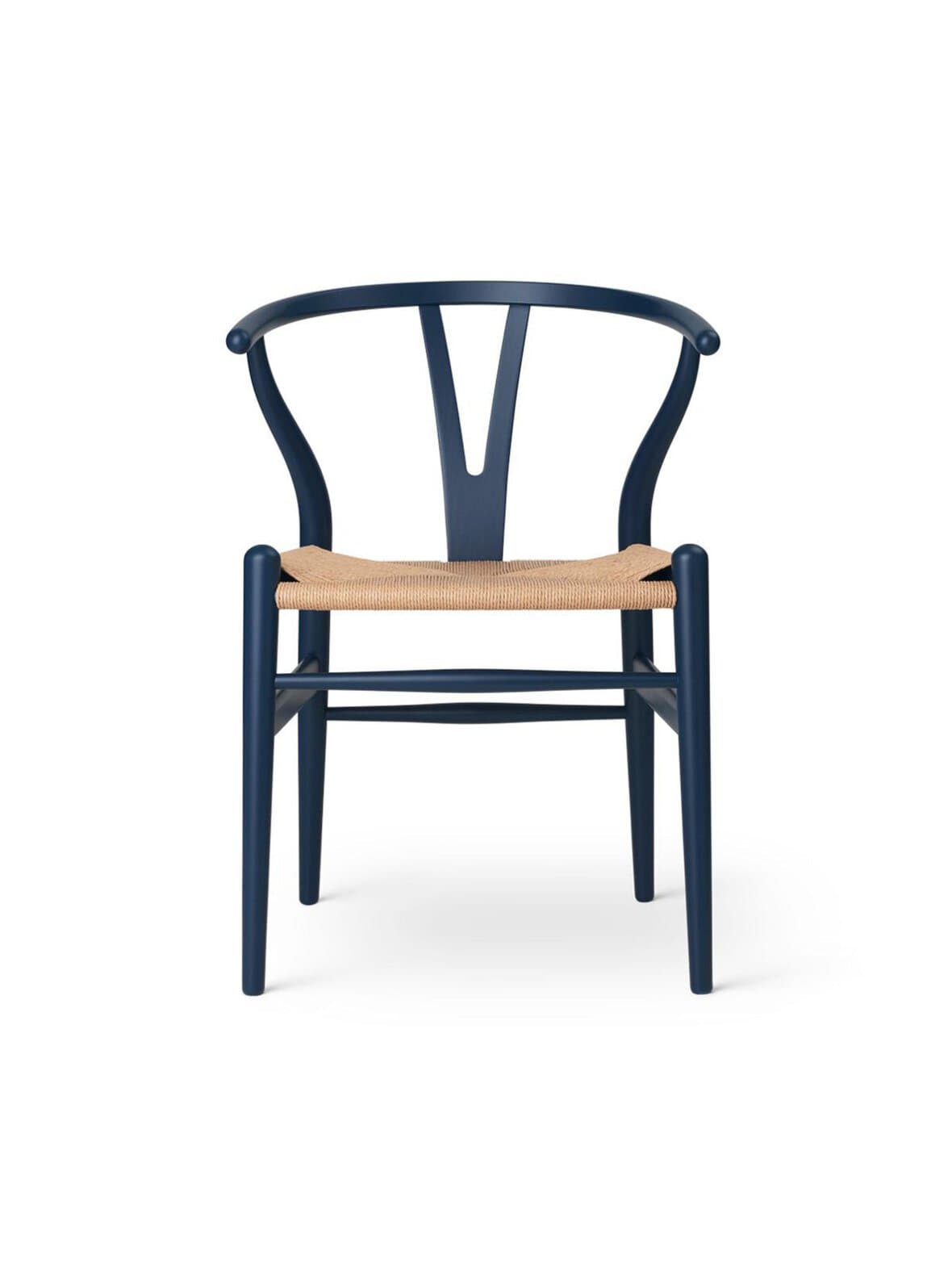Ch24 wishbone -tuoli luonnollisenvärinen istuin soft blue – Carl Hansen & Son