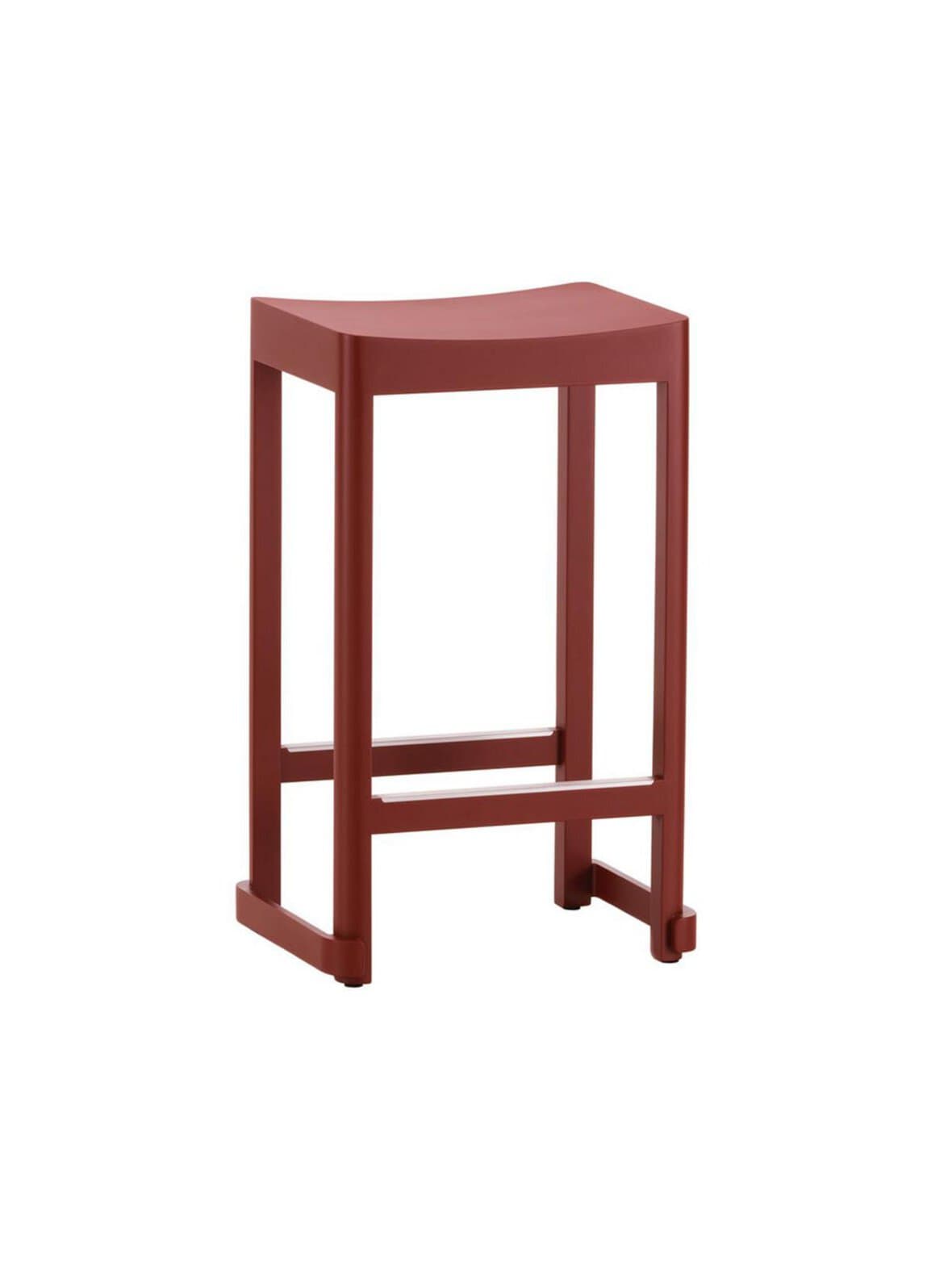 Atelier-baarituoli tummanpunainen k 65 cm – Artek