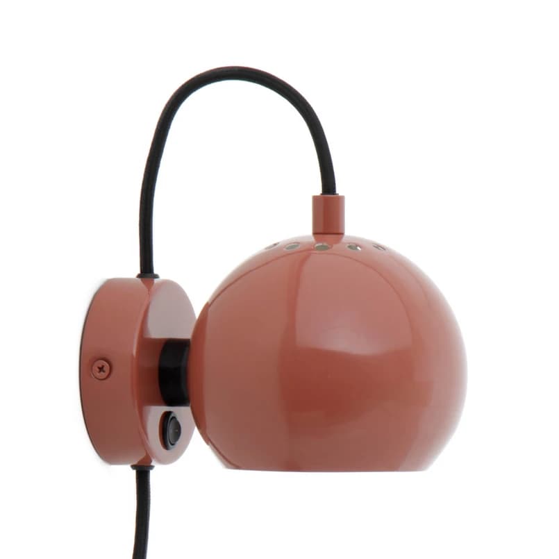 FRANDSEN - Ball Seinävalaisin Glossy Red – FRANDSEN