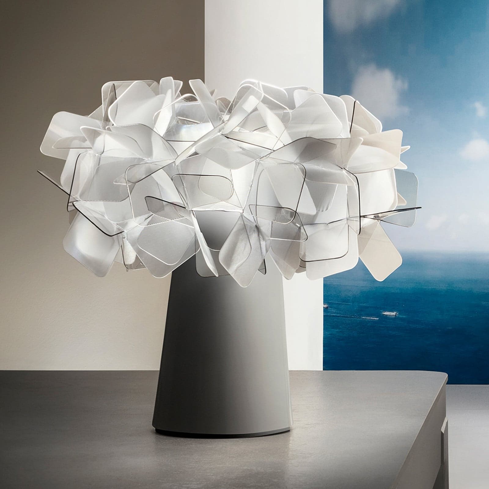 Clizia LED-akkukäyttöinen pöytälamppu, savuharmaa, himmennettävä Slamp - Olohuone - Design - Muovi – Slamp