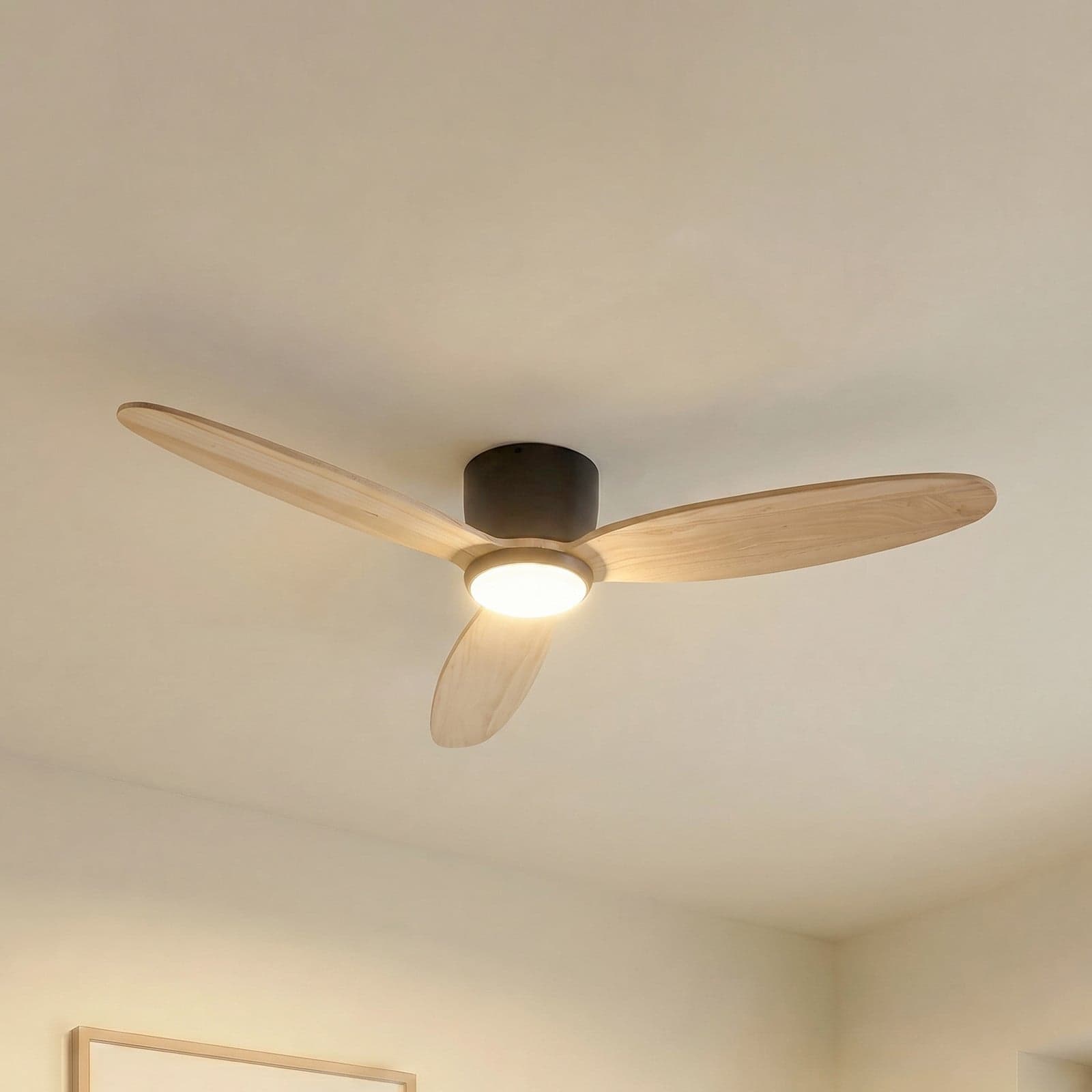 Lignia LED-kattotuuletin, musta/puu, CCT, himmennettävä, Ø 132 cm, DC – Lucande - Olohuone - Skandinaavinen – Lucande