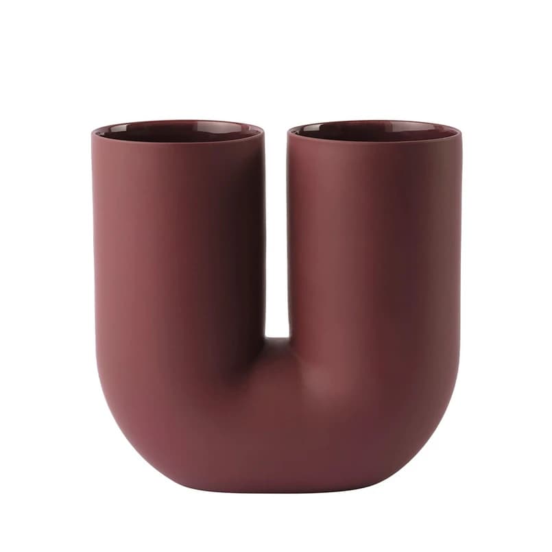 Muuto - Kink Vase H26,3 Deep Punainen – Muuto