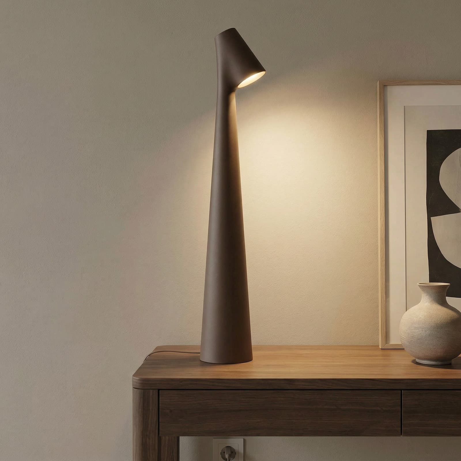 Africa Portable, tummanruskea, korkeus 40 cm, LED, akku Vibia - Olohuone - Design - Metalli – Vibia