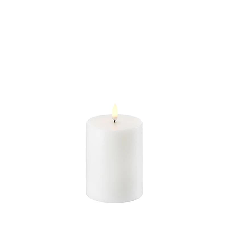 Uyuni Lighting - Pilarikynttilä LED 7,8x10 cm Nordic White – Uyuni Lighting