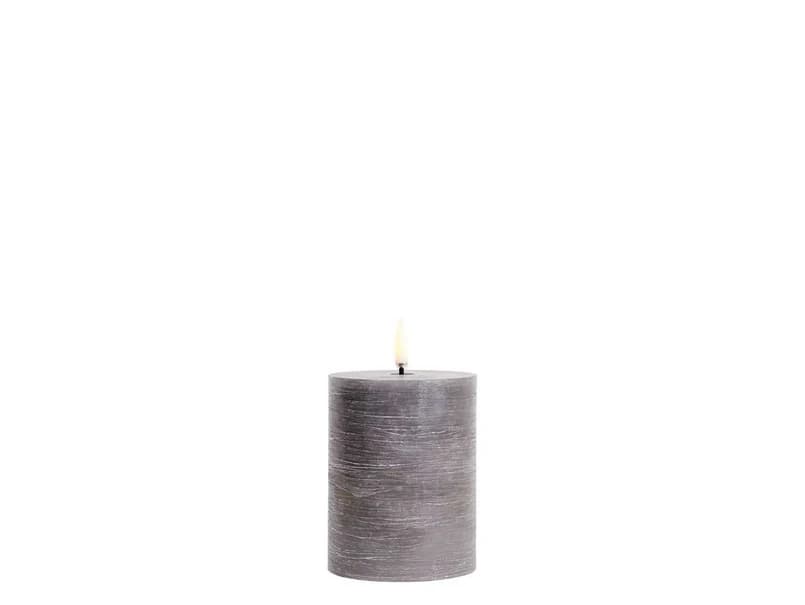 Uyuni Lighting - Pilarikynttilä LED 7,8x10,1 cm Rustic Grey – Uyuni Lighting