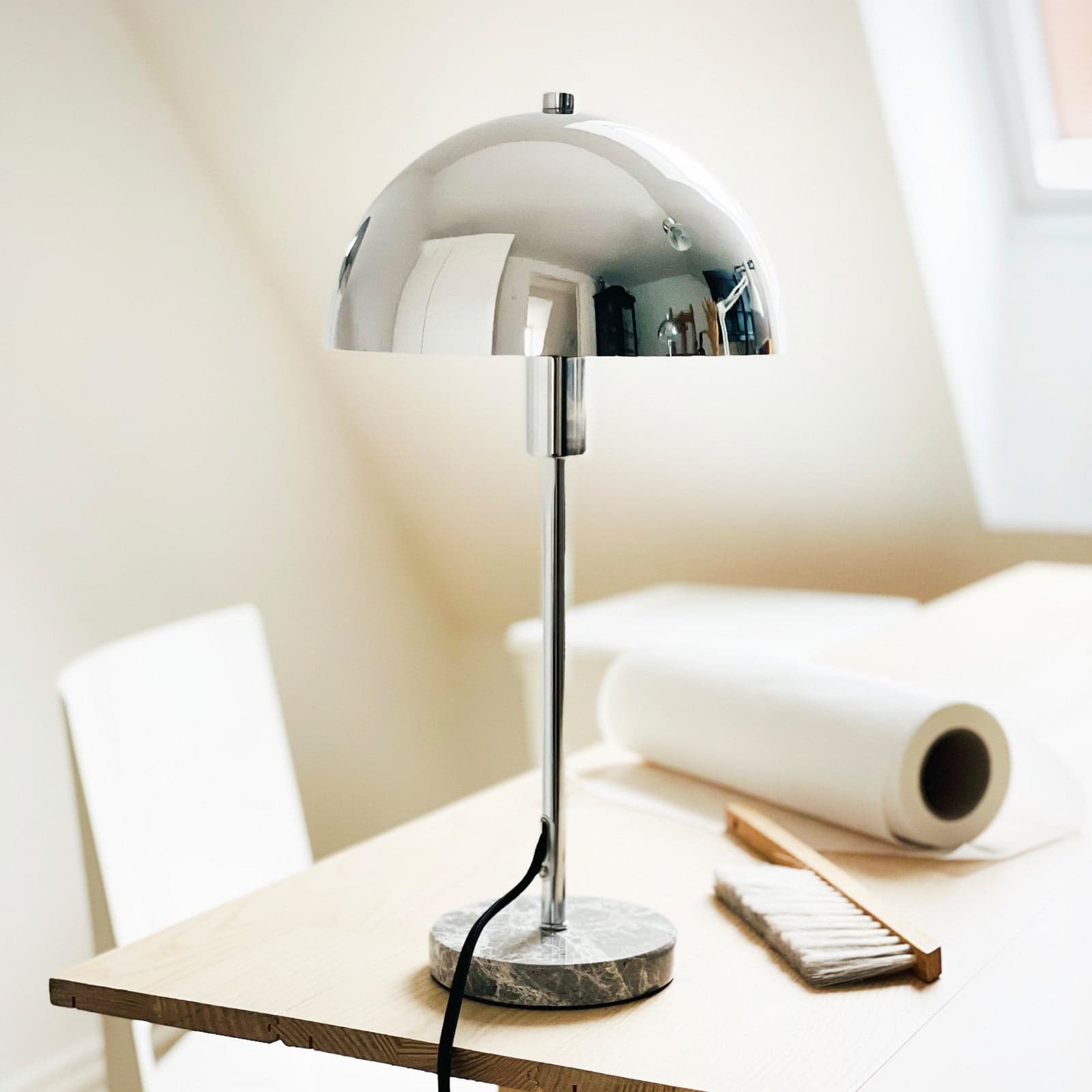Stockholm pöytävalaisin kromi/marmori Dyberg Larsen - Olohuone - Design - Varjostimella – Dyberg Larsen