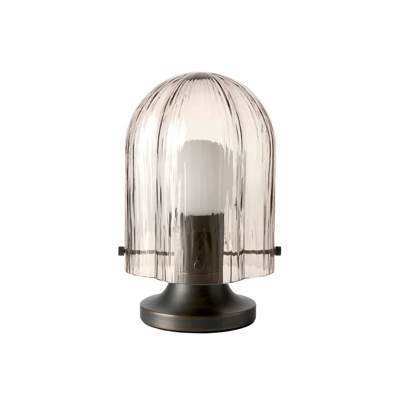 GUBI - Hänen pöytävalaisinensa Smoke/Antique Brass – GUBI