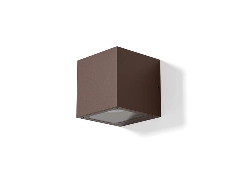 LOOM DESIGN - Alf Ulko Seinävalaisin IP65 Corten – LOOM DESIGN