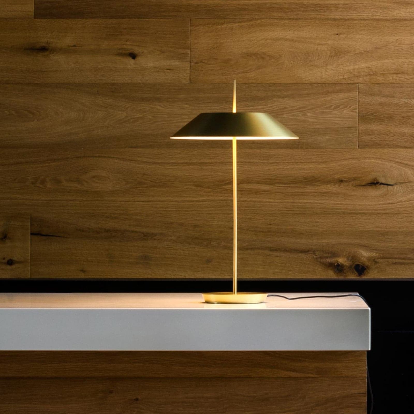 Mayfair LED-pöytälamppu, mattakulta Vibia - Eteinen / käytävä - Design - Metalli - Varjostimella – Vibia