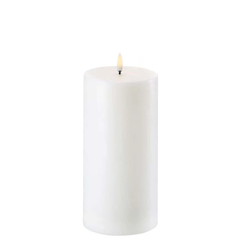 Uyuni Lighting - Pilarikynttilä LED 10,1x20 cm Nordic White – Piffany Copenhagen
