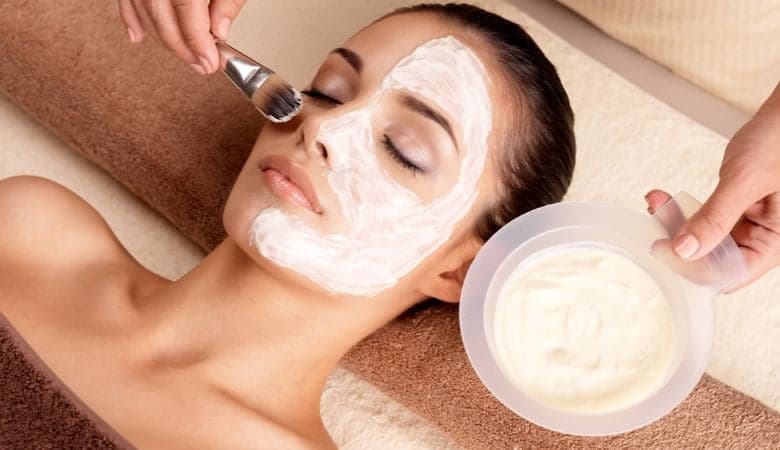 60 min kasvojen syväpuhdistus ja kuorinta ultraäänellä | -54 % | Helsinki, Ruoholahti & Kamppi Kasvojen syväpuhdistus ja kuorinta ultraäänellä