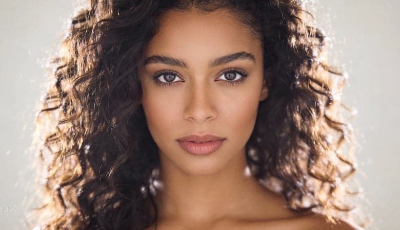 Hiusten energialeikkaus, öljyterapia tai värjäys | Alk. 49 € | Helsinki, Meilahti - Hiusten leikkaus tai hiusten energialeikkaus