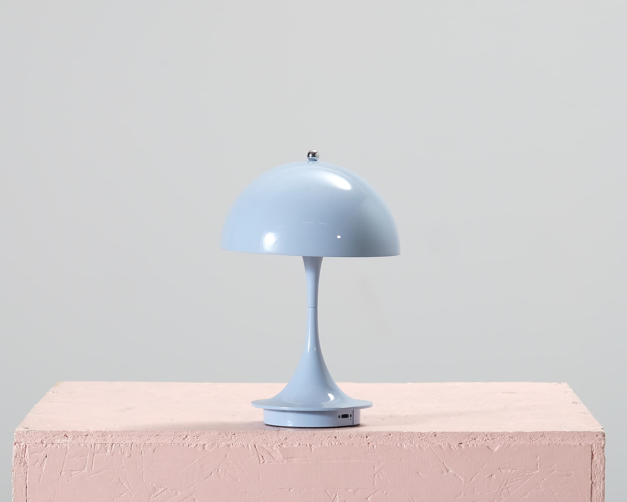 Louis Poulsen Panthella 160 kannettava pöytvalaisin Pale Blue – Louis Poulsen